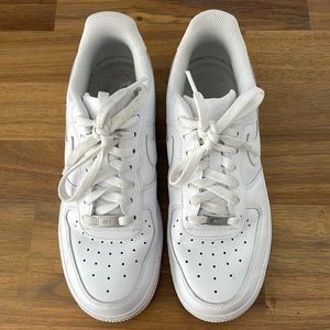 White AF1 Nike size US 8 lightly worn